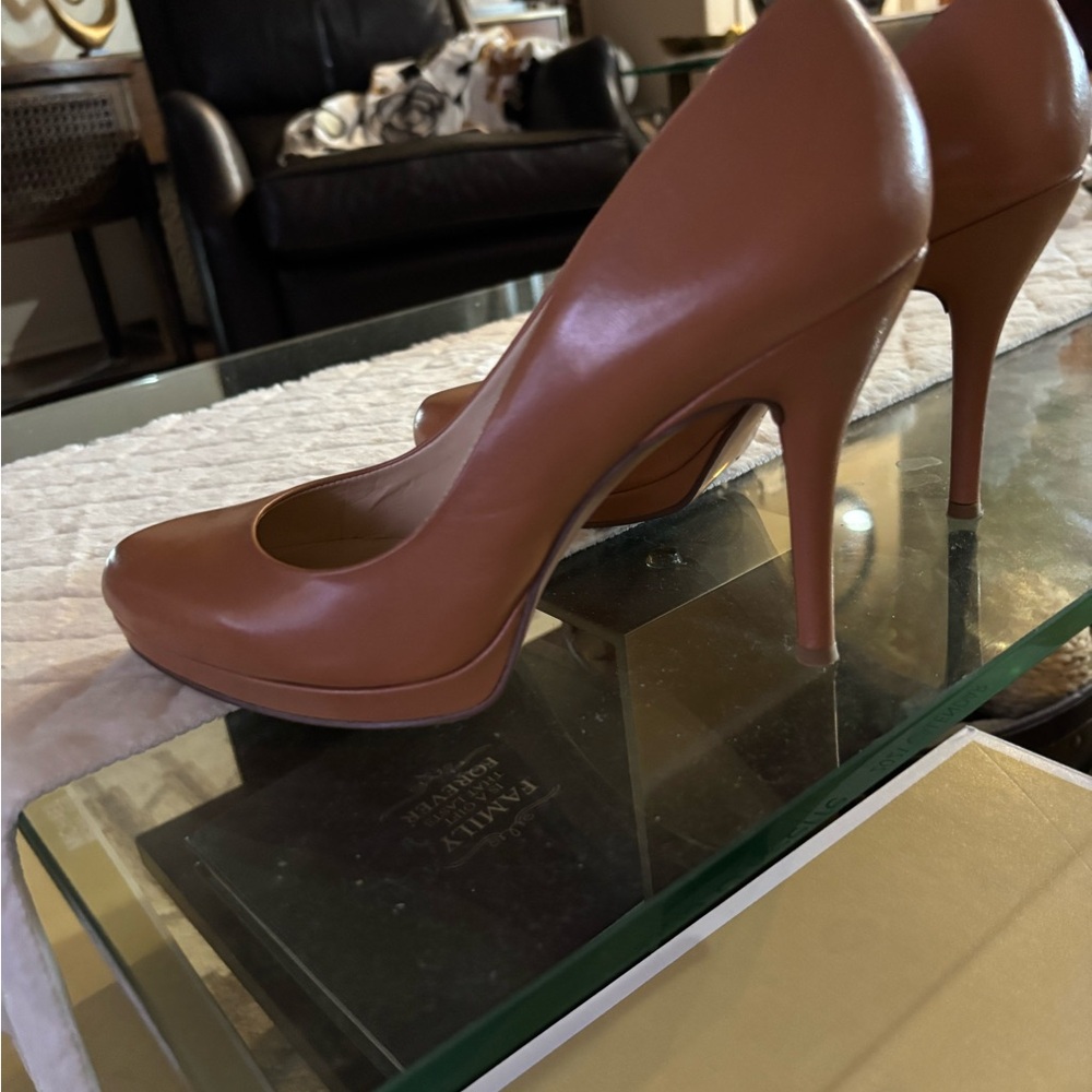 Nine West Classic Brown Heels